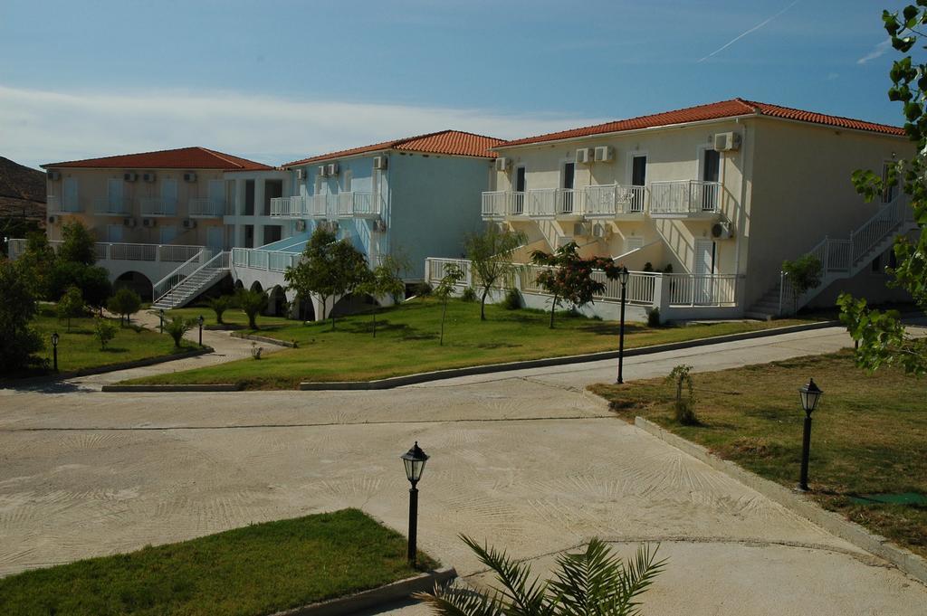 Tavari Beach Hotel Hotel 3*