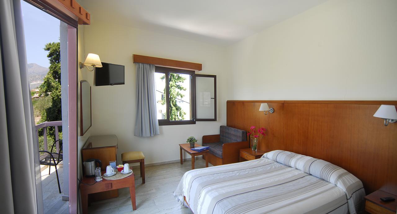Lato Hotel 2*