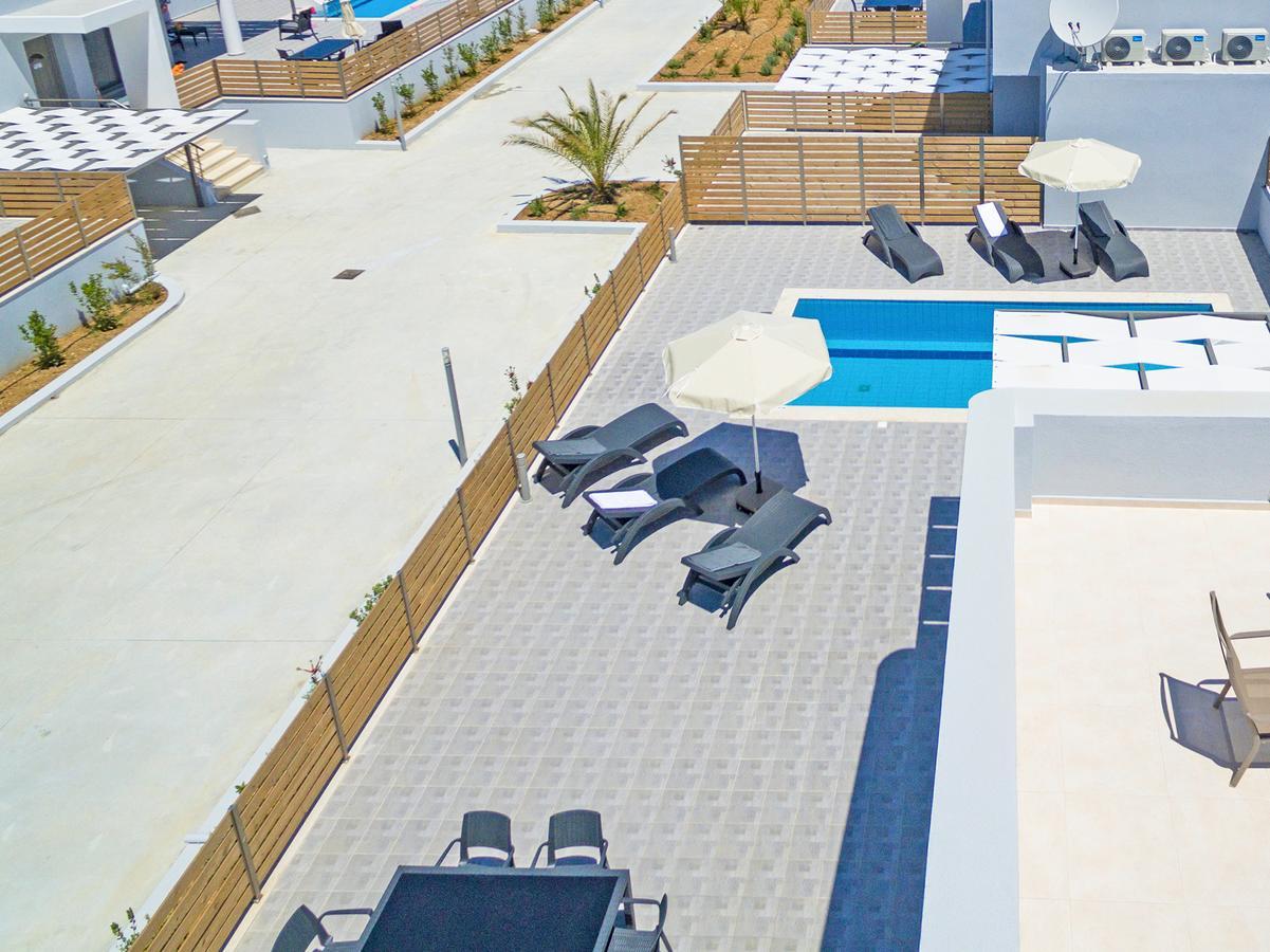 Blue Oyster * Platanes (Rethymno)