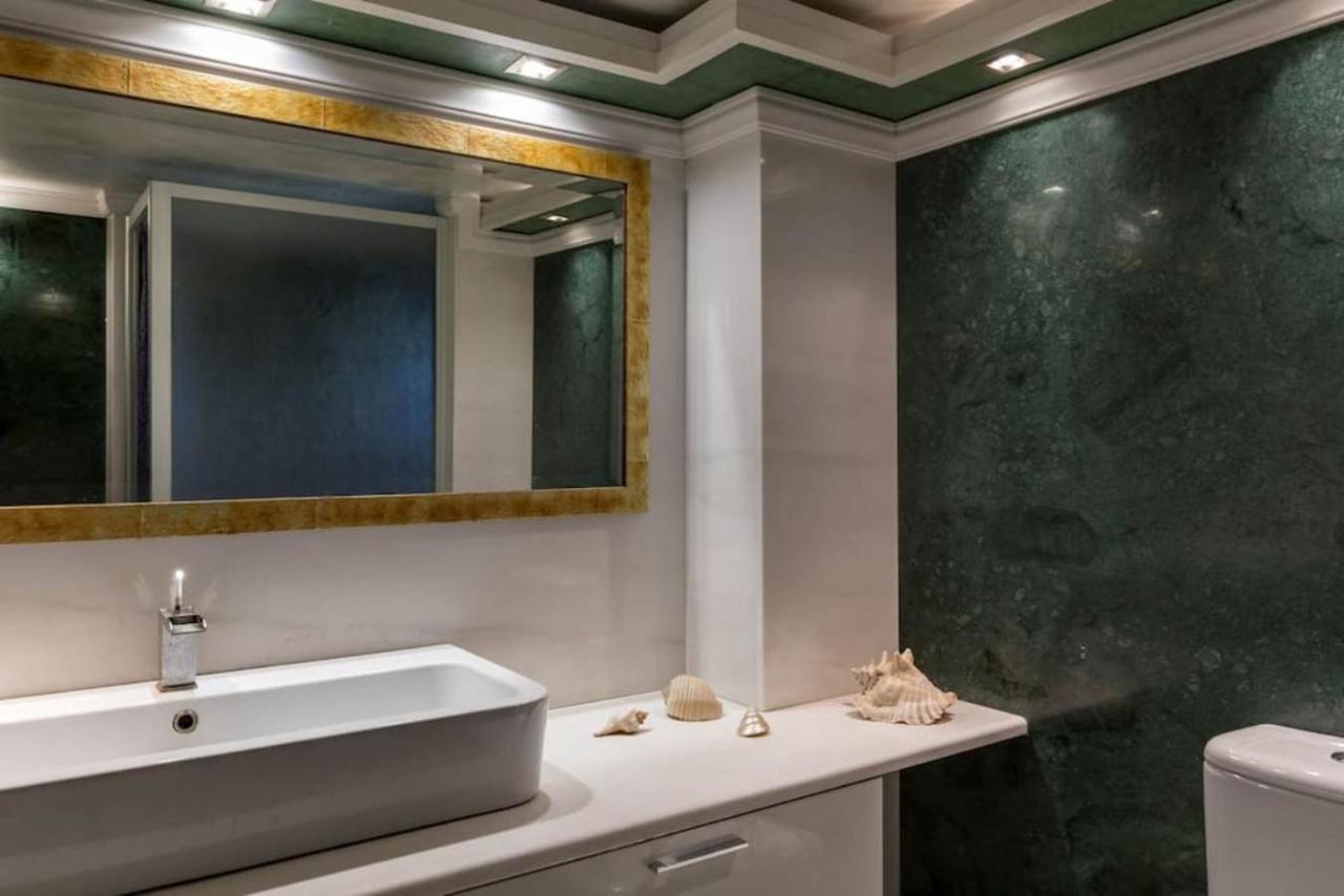 165 Sm Penthouse Maisonette Apartment Athens