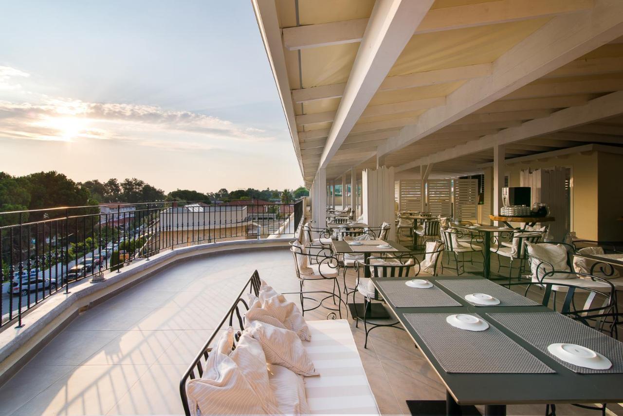 Hotel Neikos Mediterraneo Luxury 4*