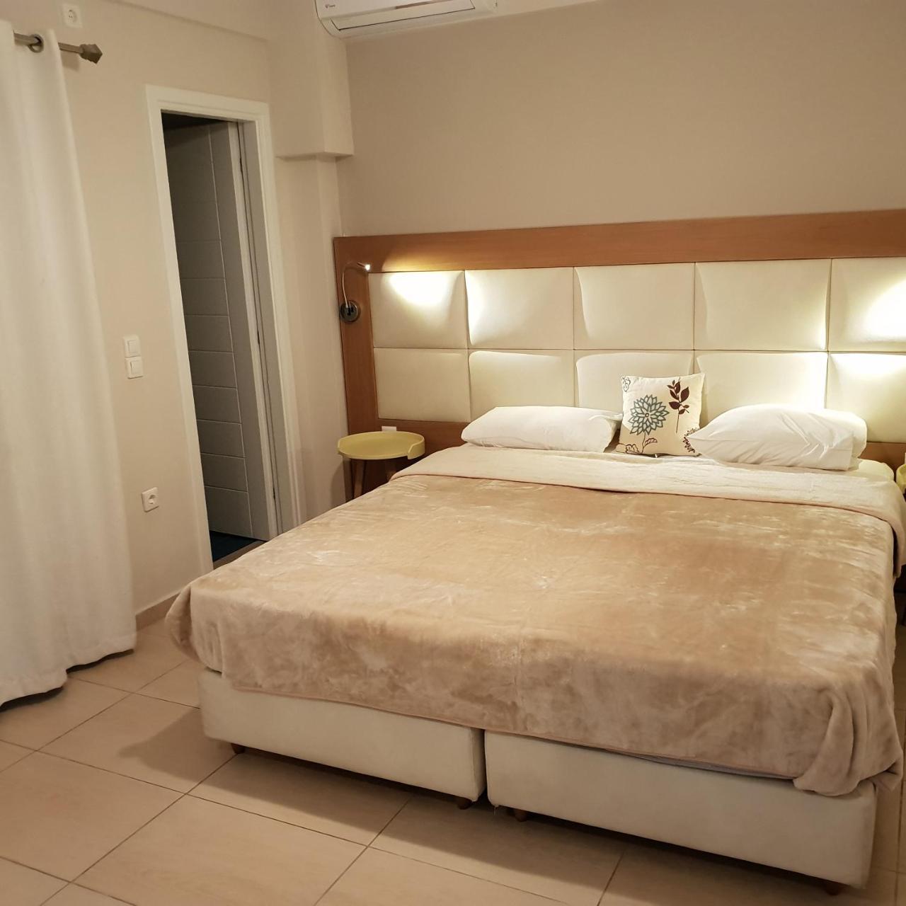Roussa Center Villa *
