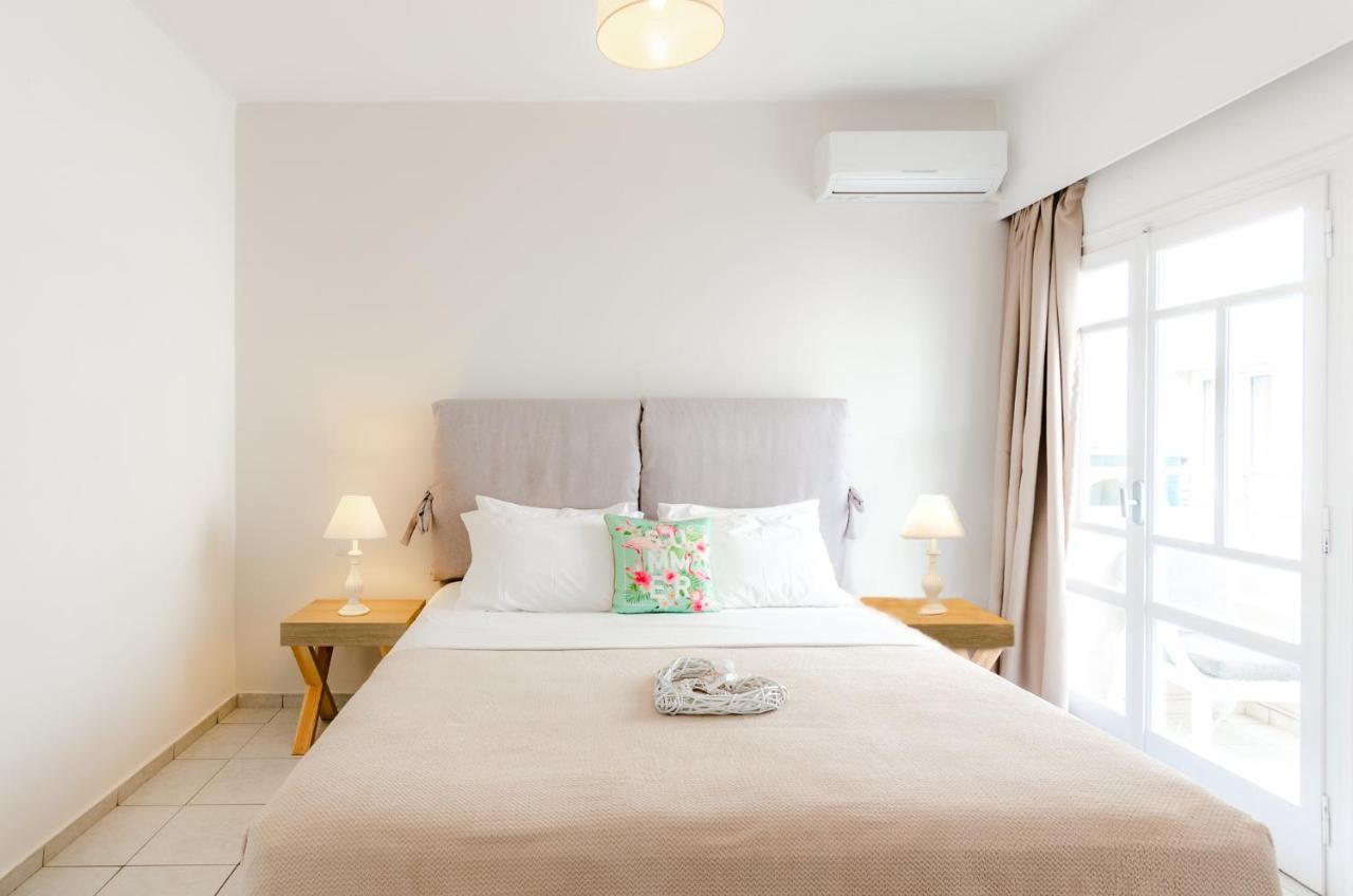 Vergina & Apartment Malia (Crete)