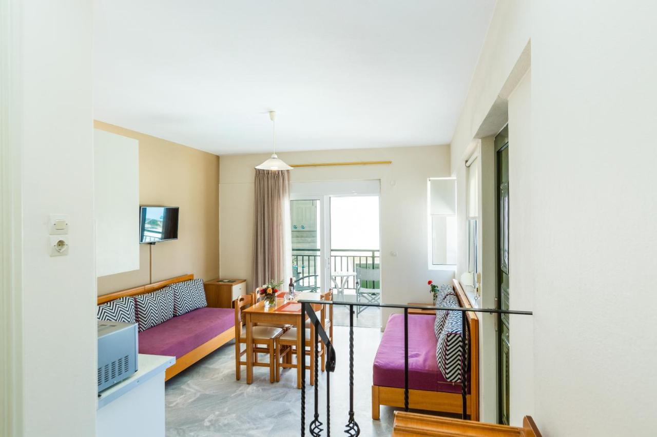 Aparthotel Radamanthy's
