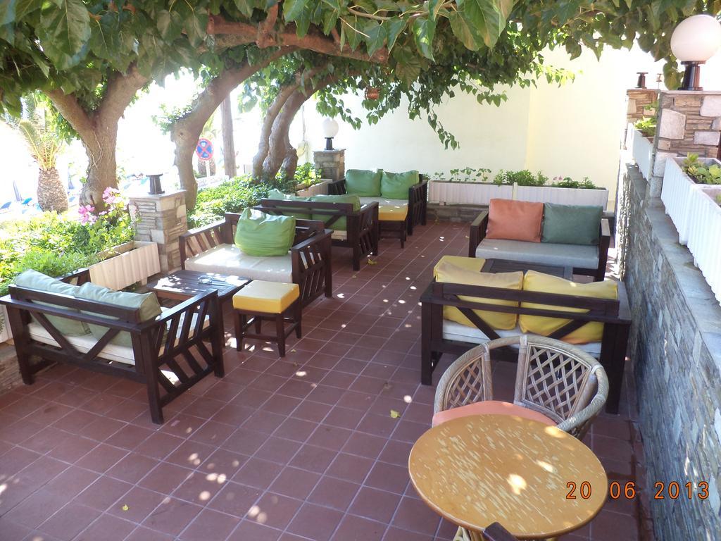 Hotel Polychrono Beach Hotel