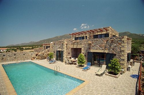 Amygdalia Apartment