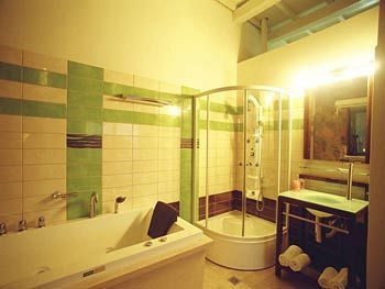 Amygdalia Apartment