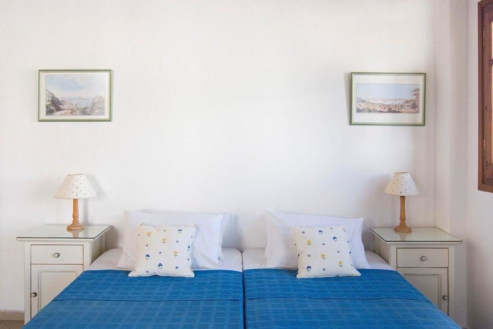 Madres * Mykonos Town