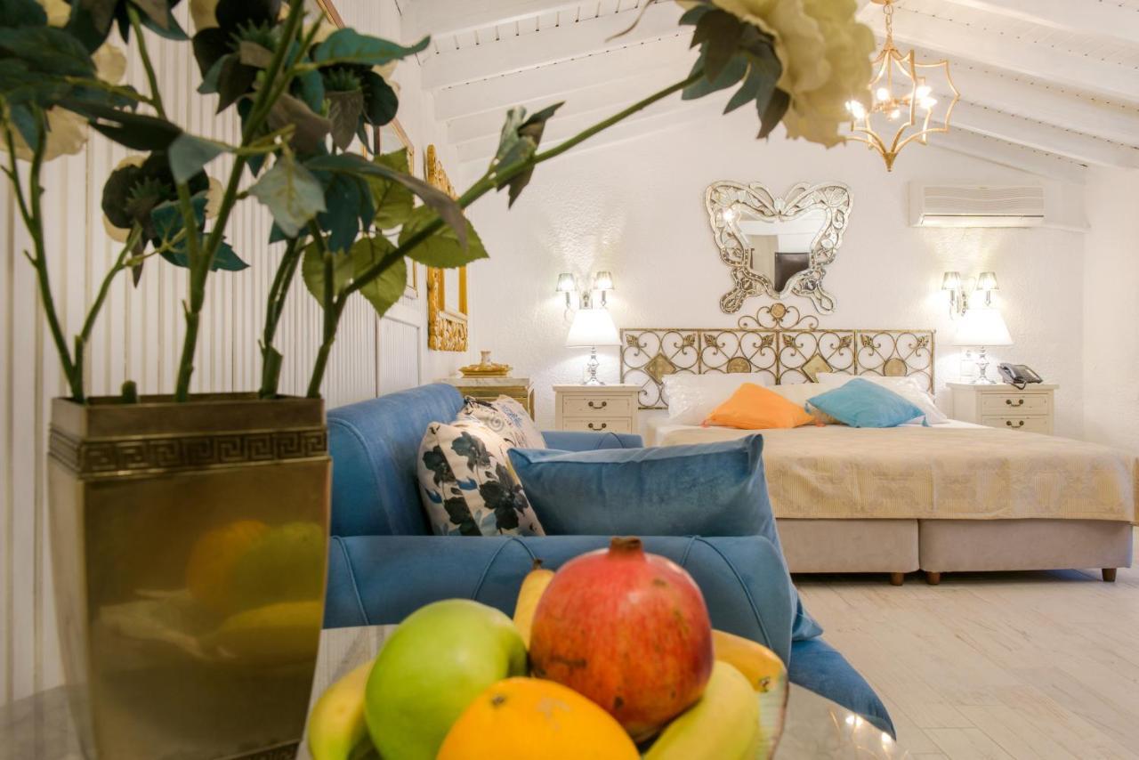Leandros Hotel
