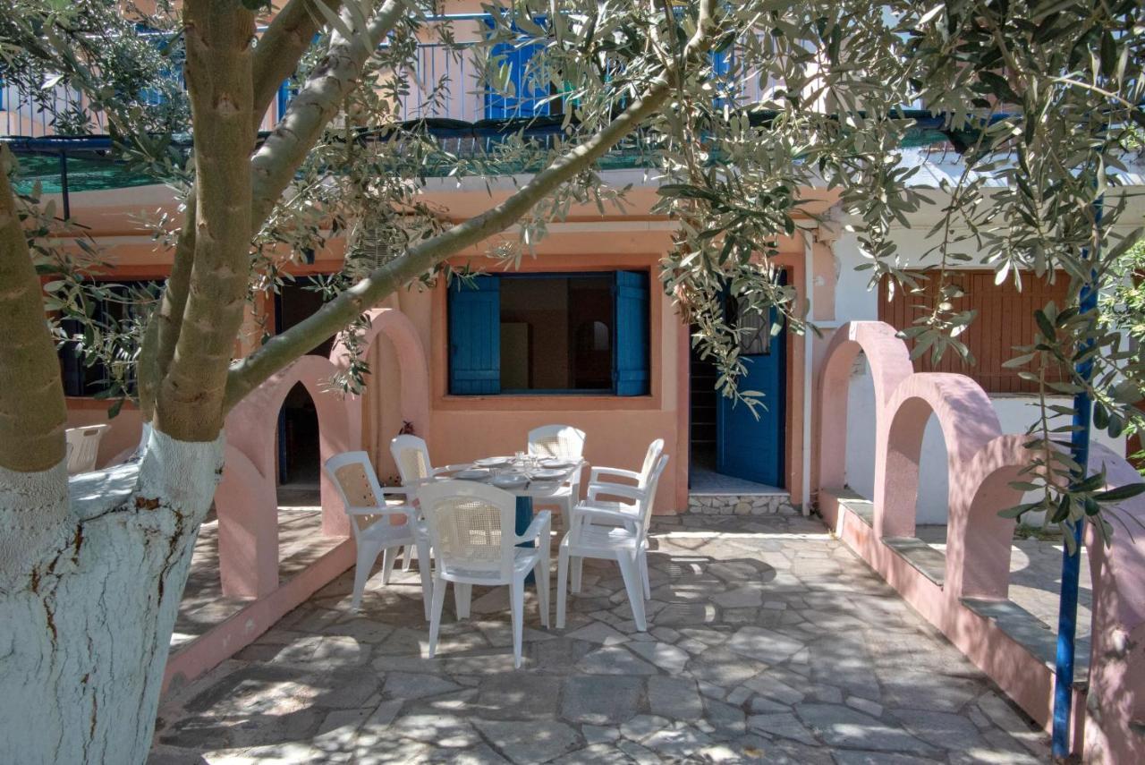 Aparthotel Kleoni Club 3*