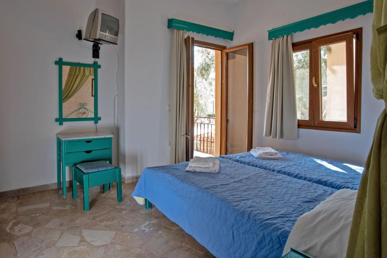 Kleoni Club 3*