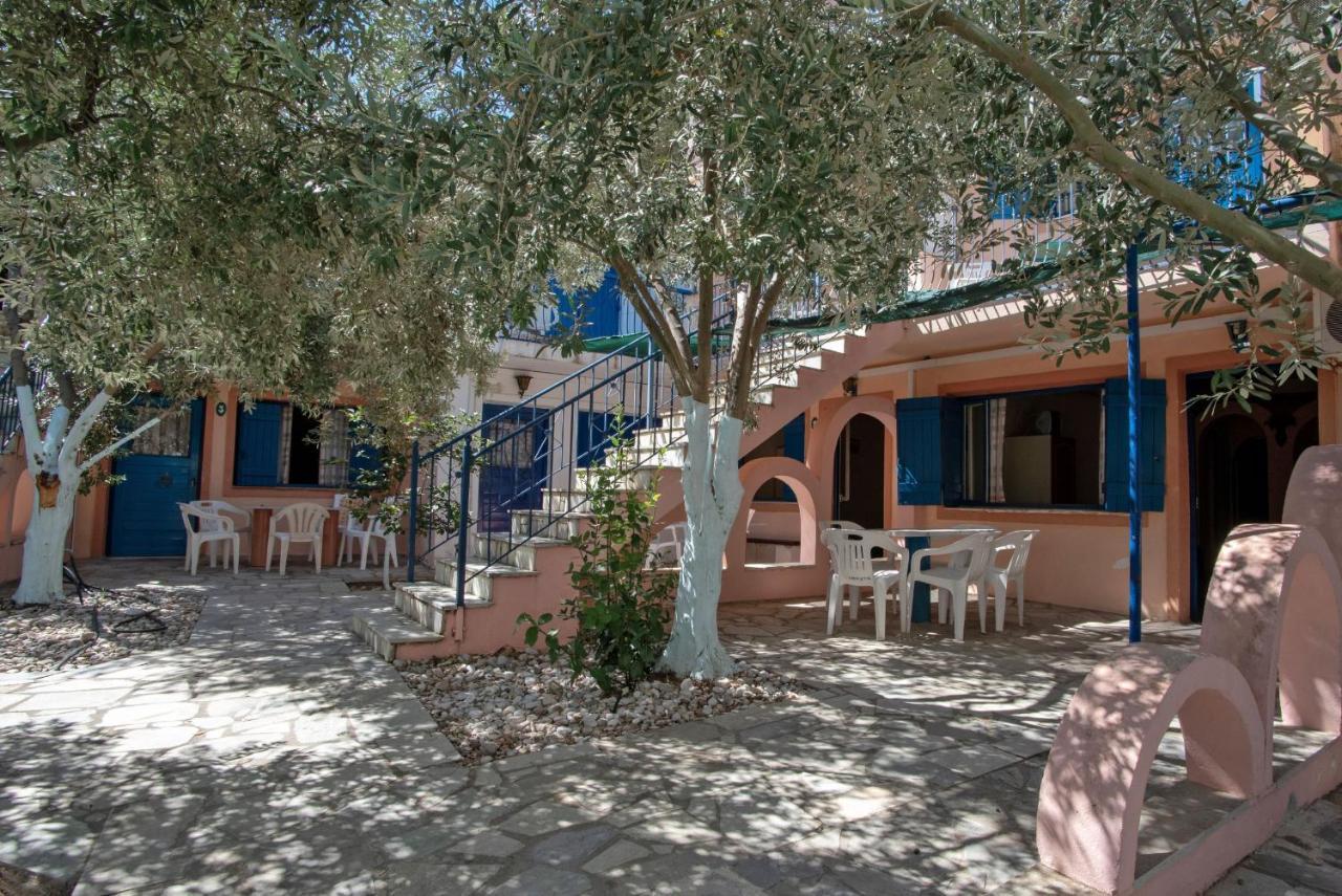 Kleoni Club Aparthotel