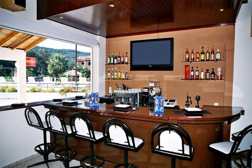 Hotel Prassino Nissi 2*