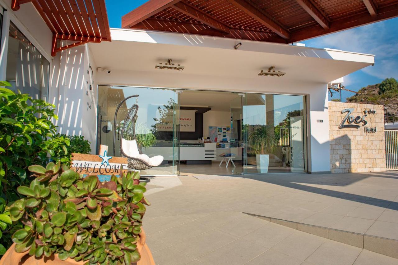 Hotel Zoes & 3*