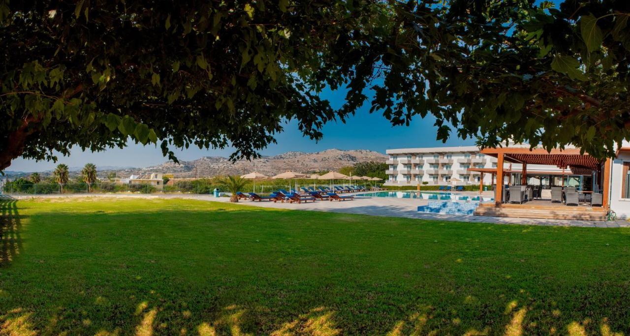 Hotel Zoes &