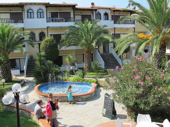 Aparthotel Ioli Village Pefkochori
