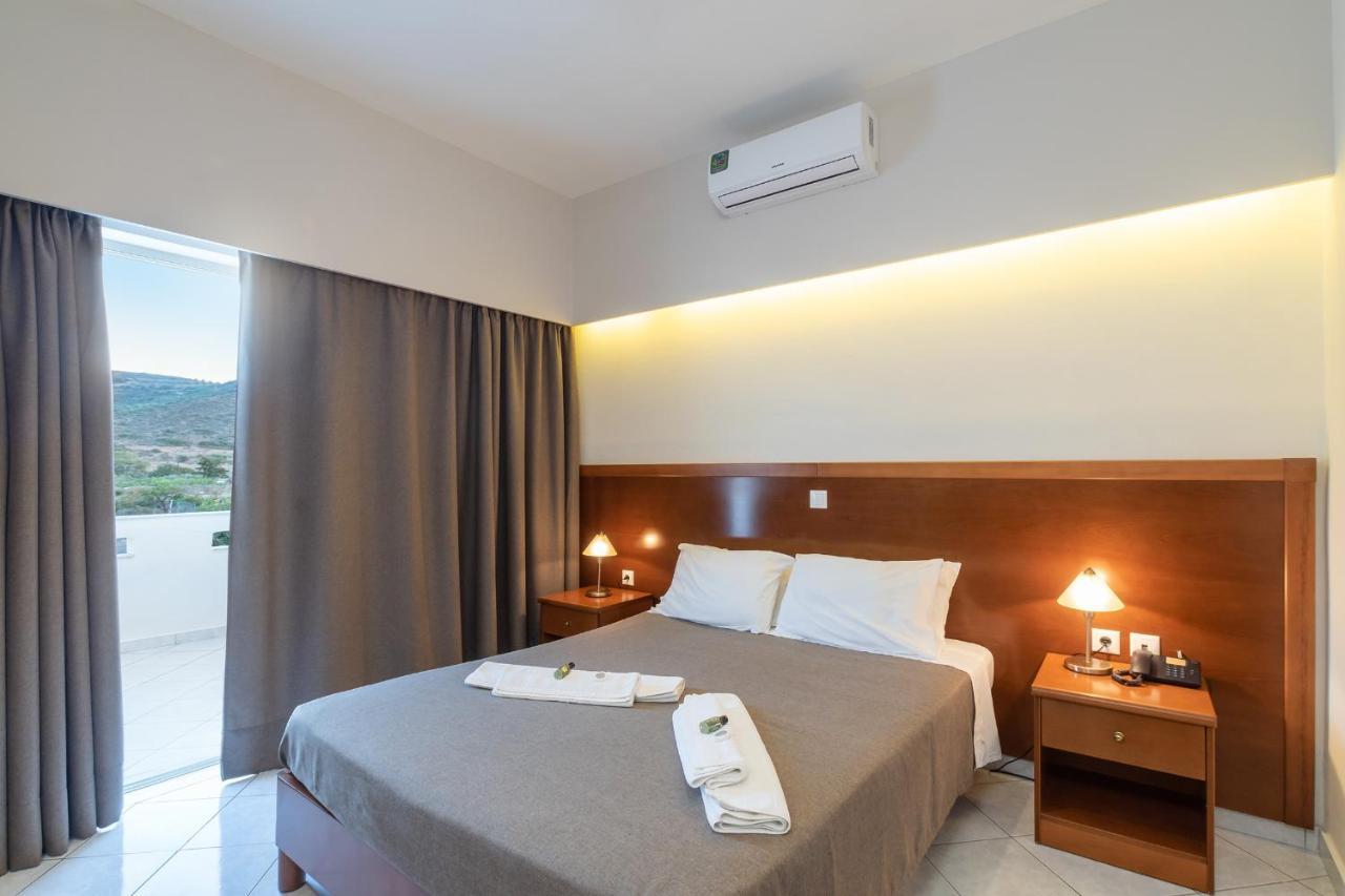 Hiona Hotel