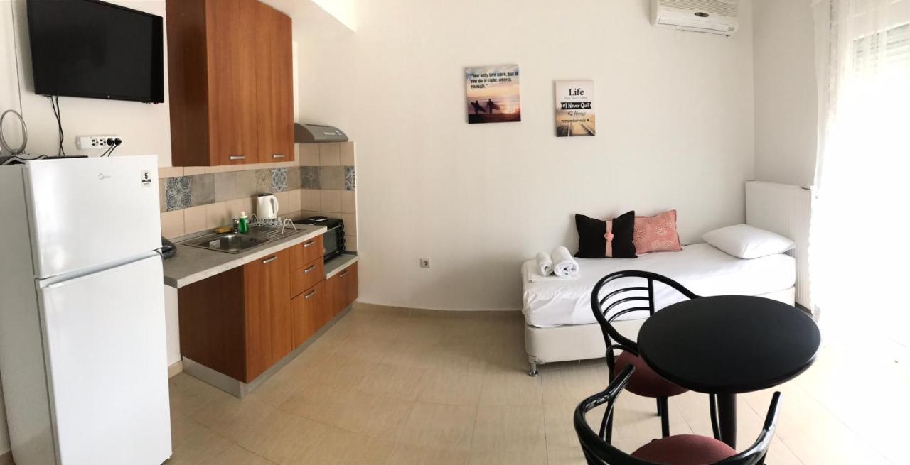 Orange House Apartment Keramoti (Macedonia)