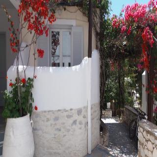 Manos Hotel Naousa (Paros)