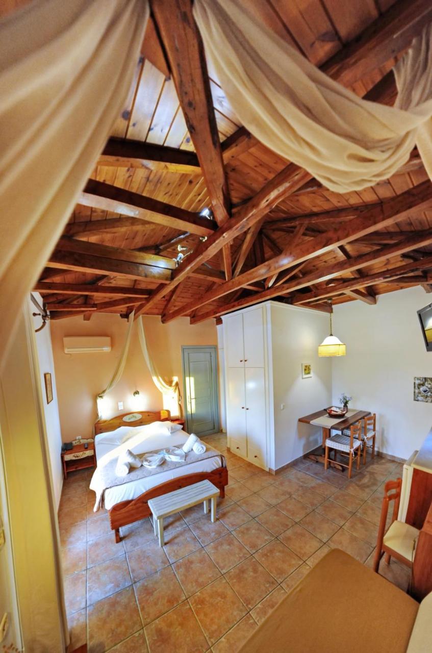 Alkyon & Aparthotel 2*