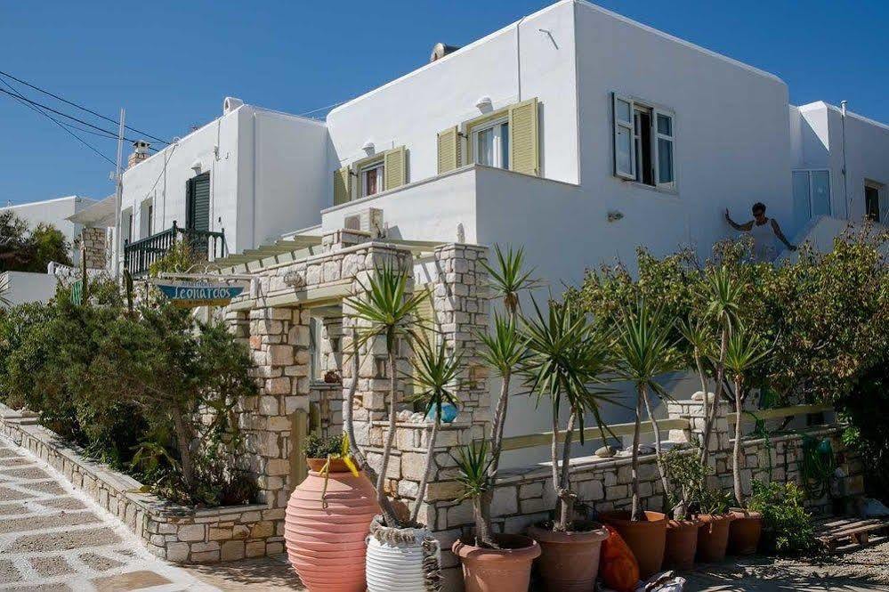 Leonardos * Naousa (Paros)