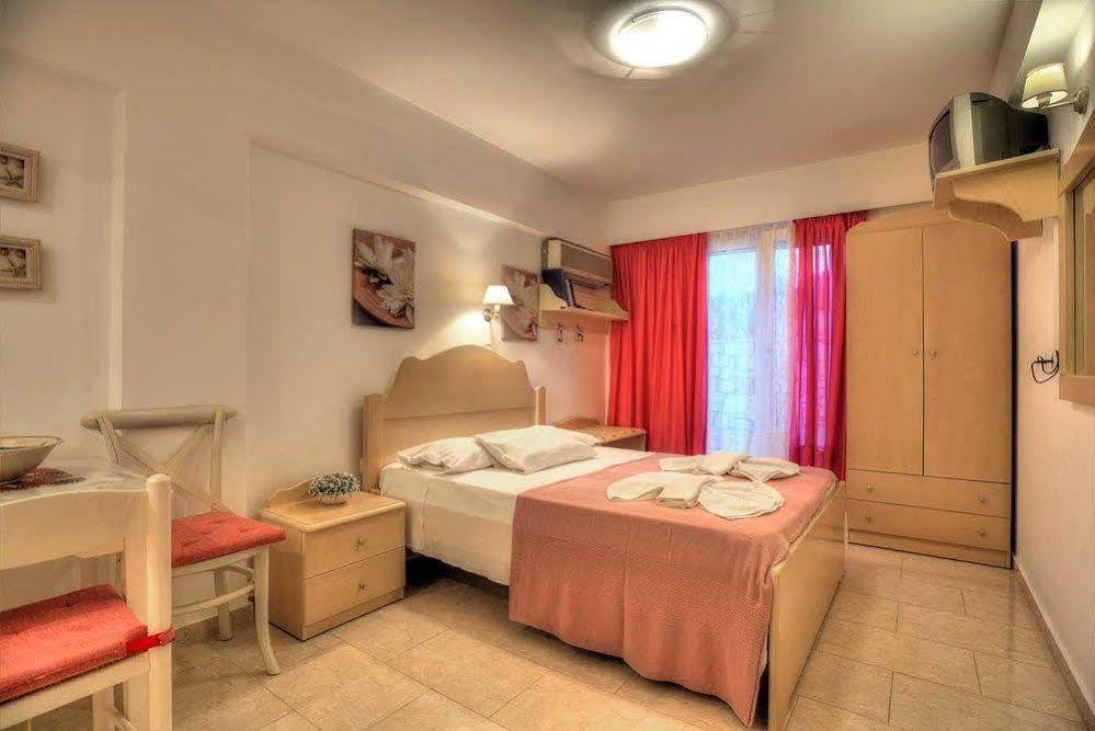 Leonardos Apartment *