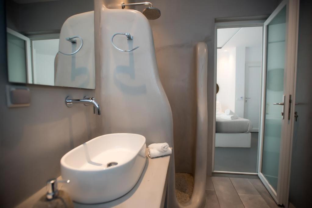 Jonaz Rooms & Suites Ornos (Mykonos)
