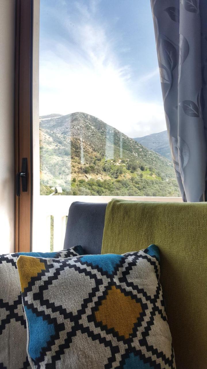 Lefteris *