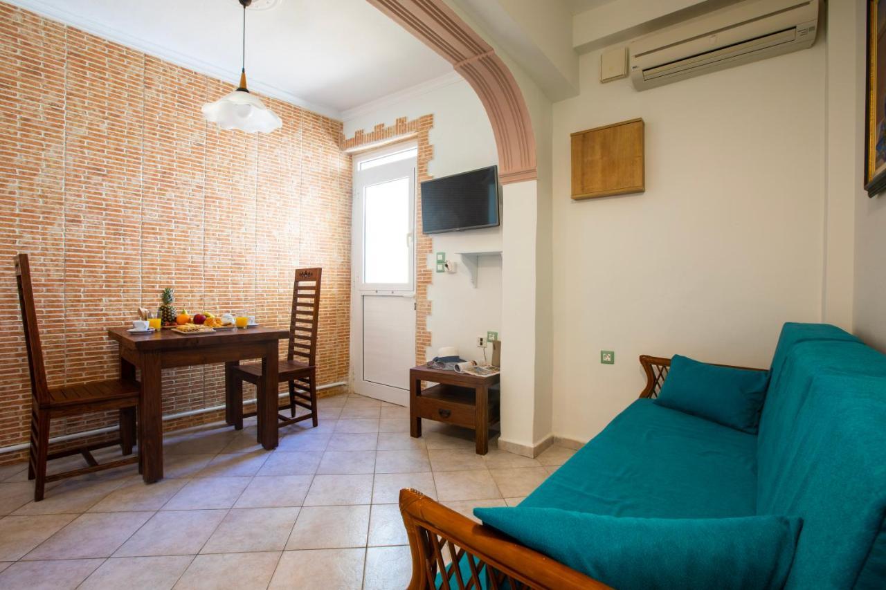 Kastro Apartment Panormos (Crete)