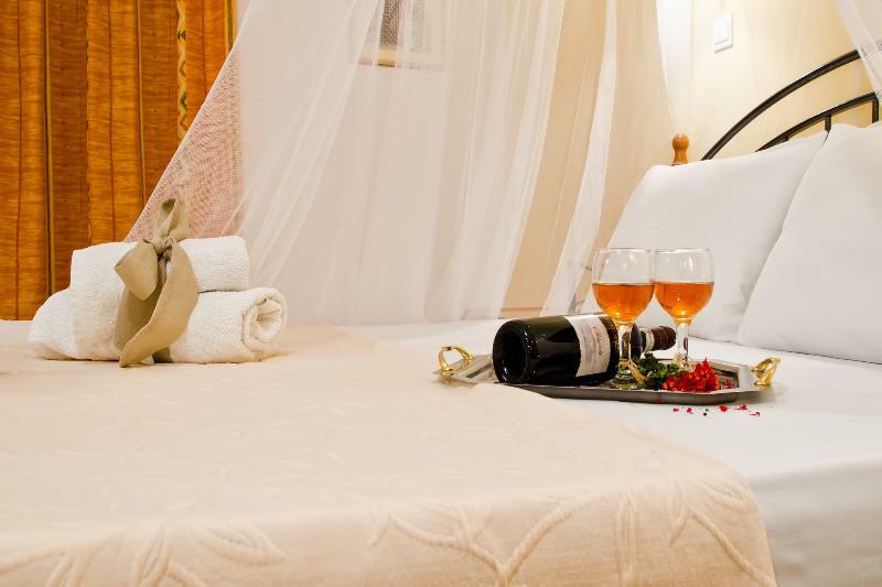 Remezzo & Aparthotel Amoudi