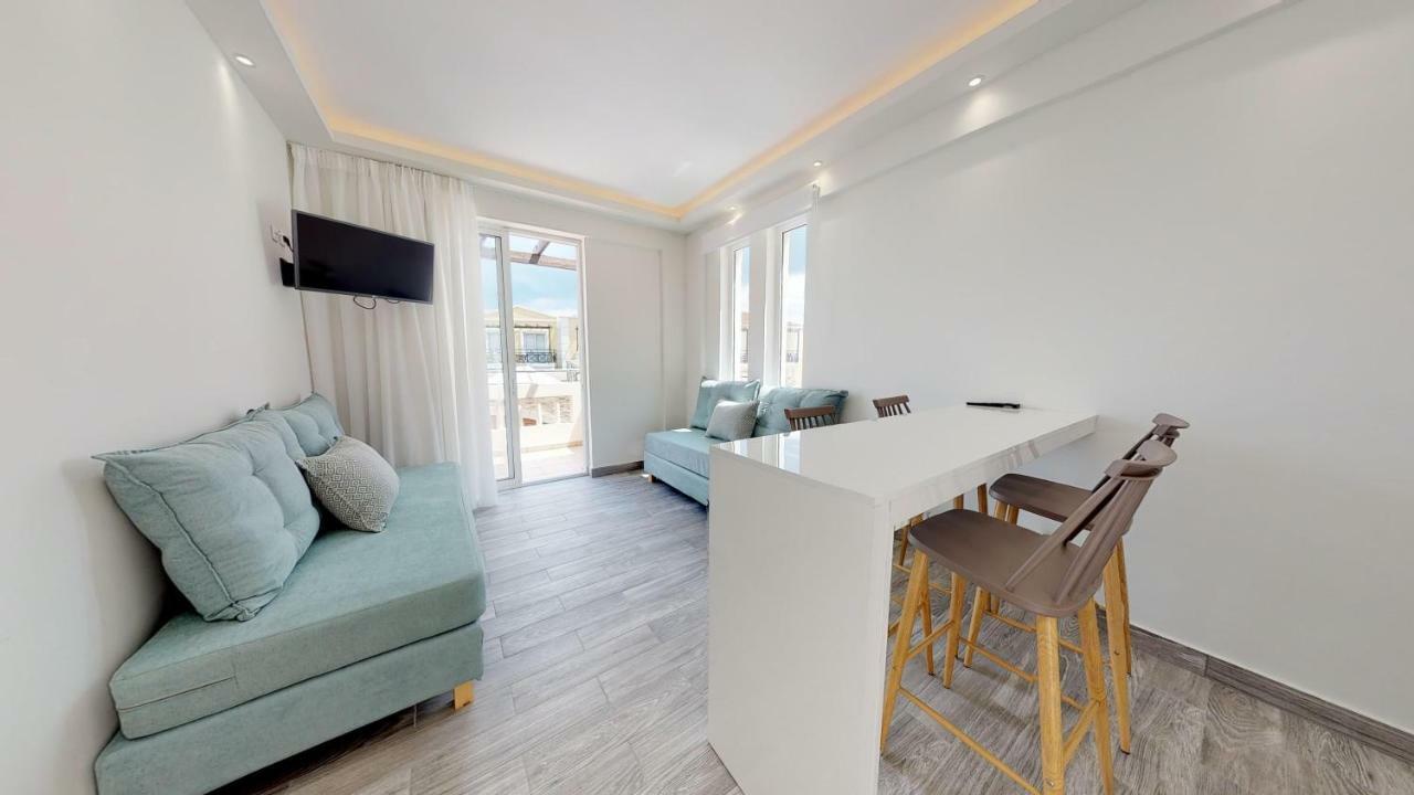Porto Hotel Kalamaki (Chania)