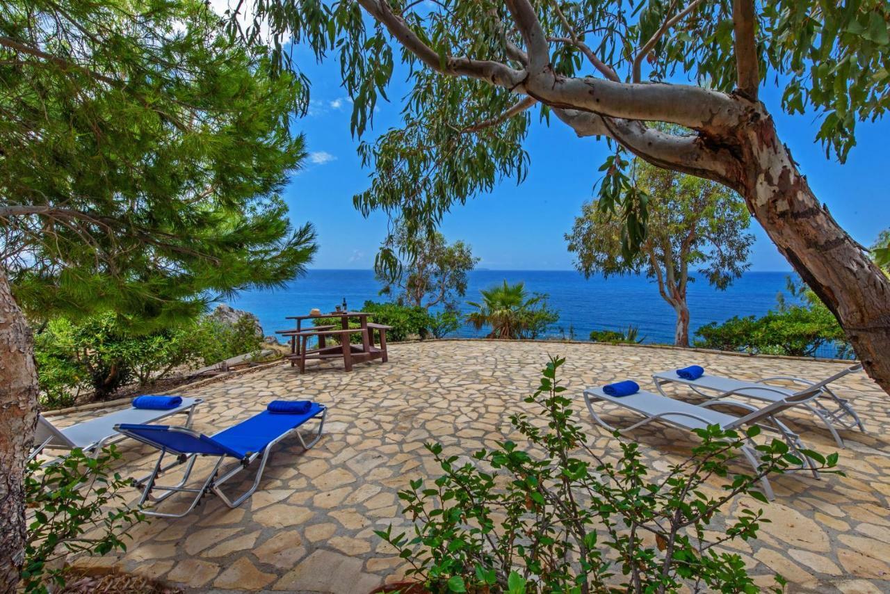 Casa Blue On The Sea