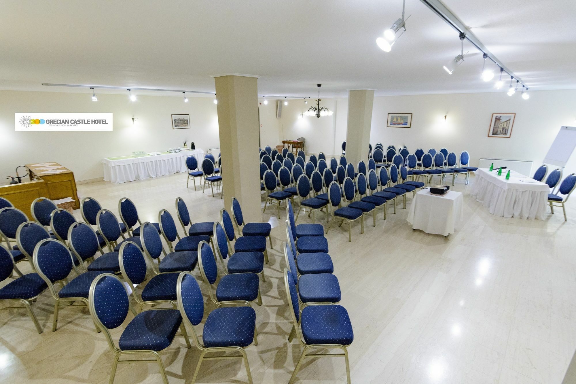 Grecian Castle Chios Hotel