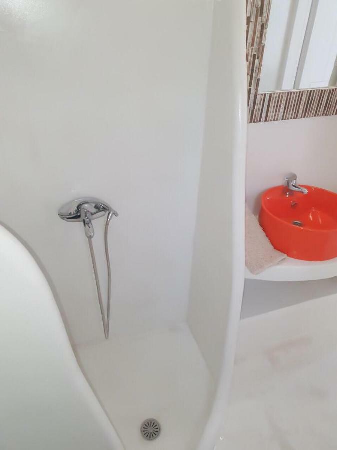 Thomas - Chora Apartment *