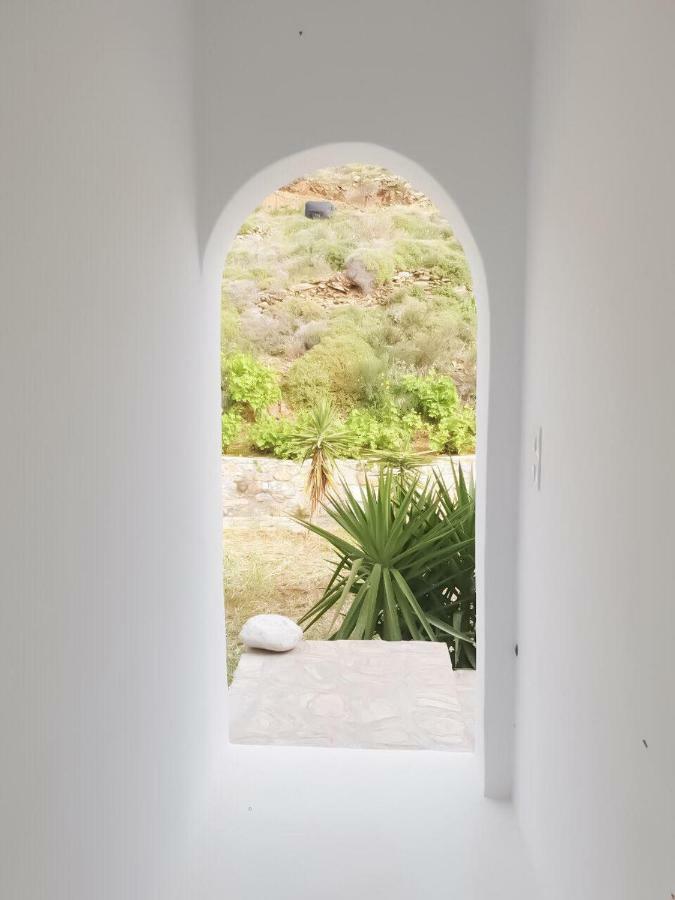 Thomas - Chora Katapola