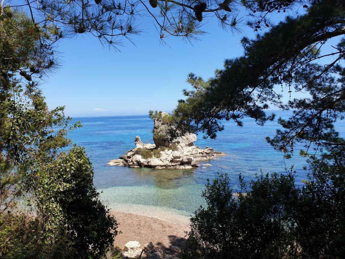 Makis & Poros (Kefalonia)