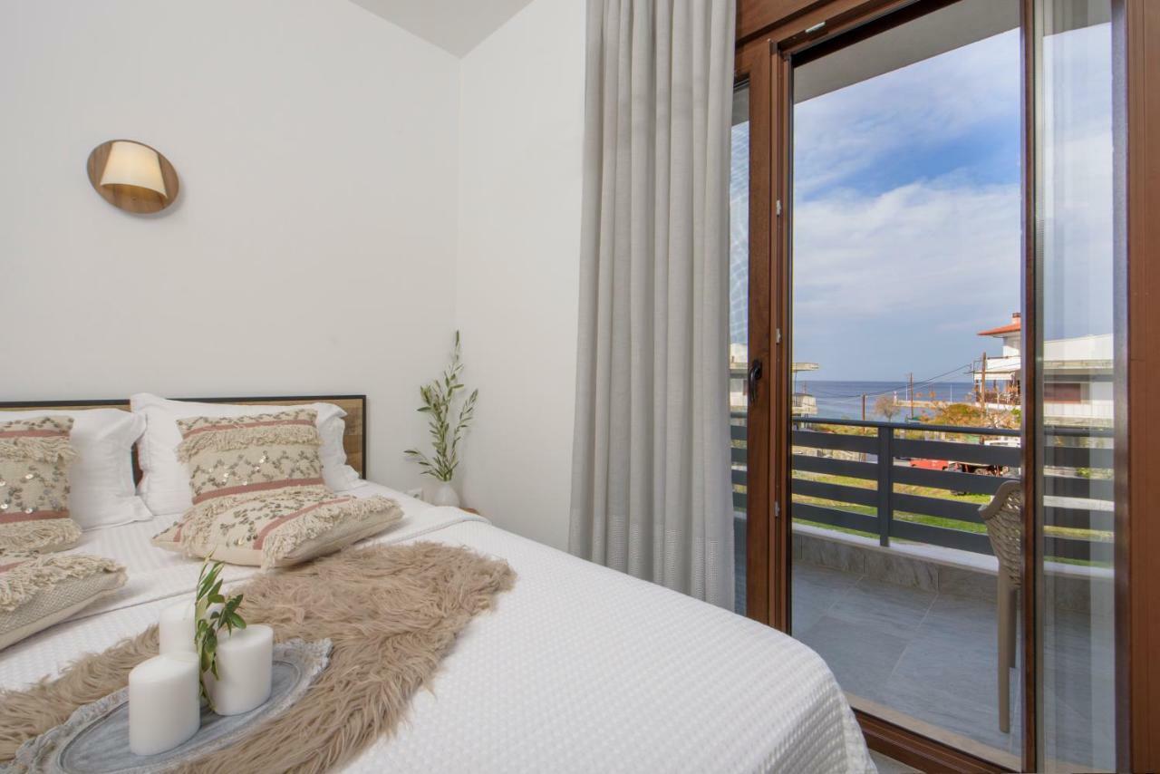 Meltemi Luxury Nea Roda