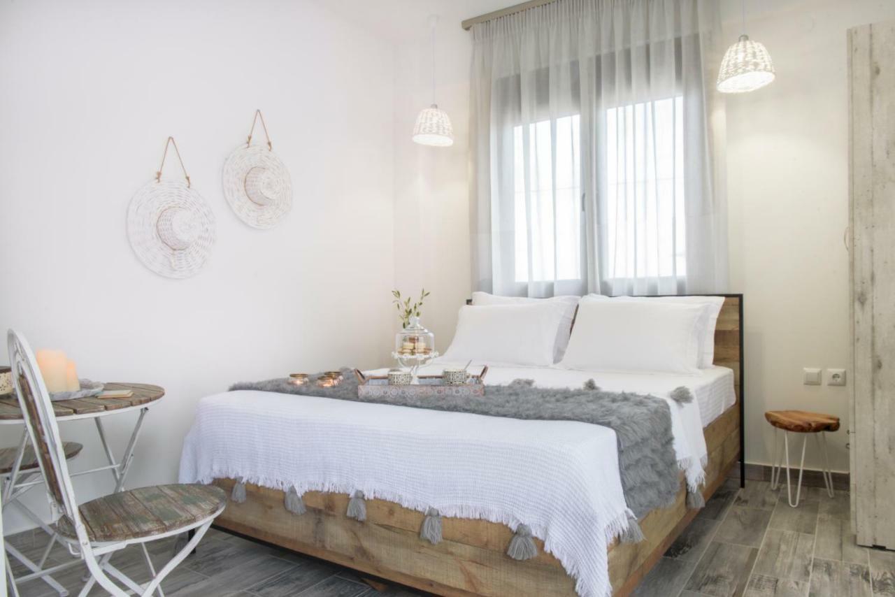 Hotel Meltemi Luxury Nea Roda