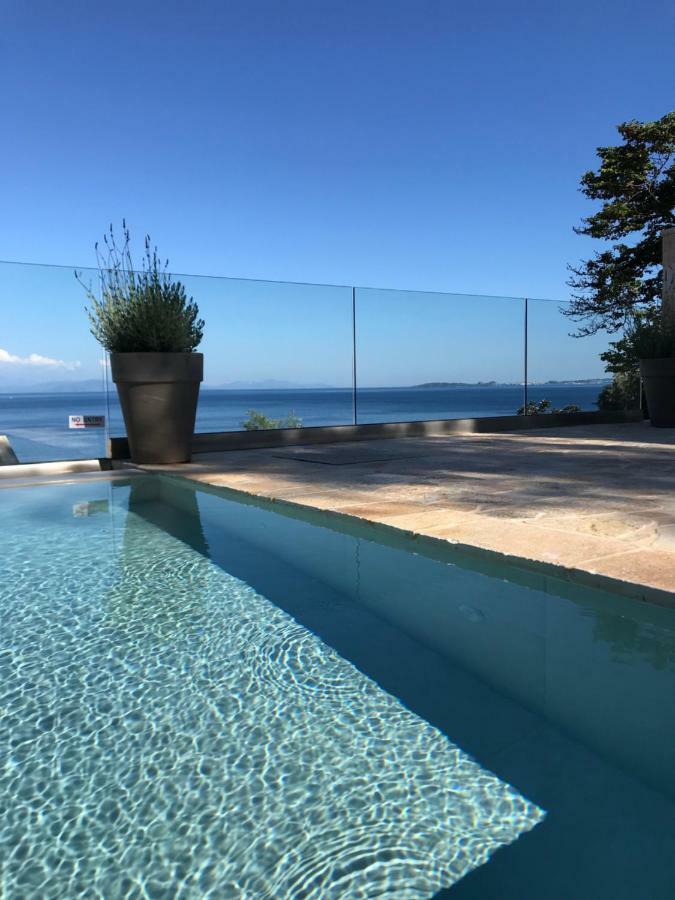 Renata Gold Villa Barbati