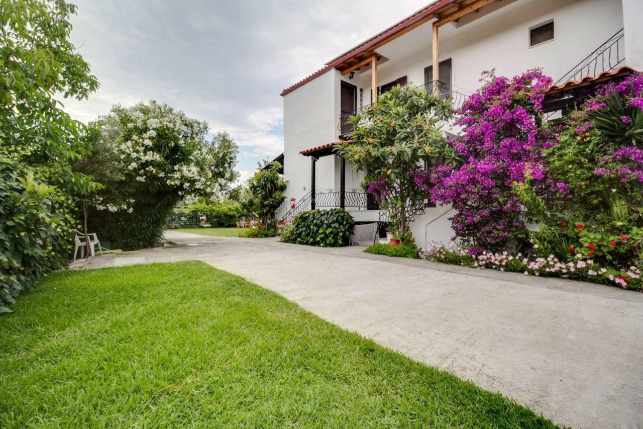 Yiannis Rania Apartment