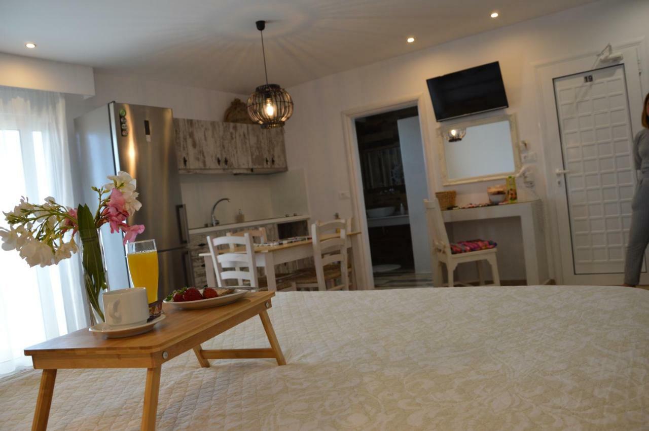 Apartment Kostas Studios