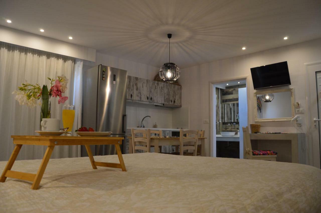 Kostas Studios Apartment *