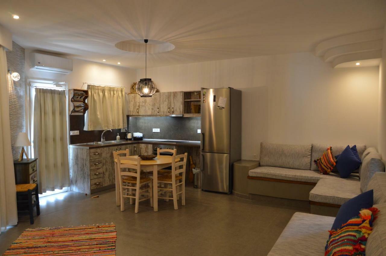 Kostas Studios