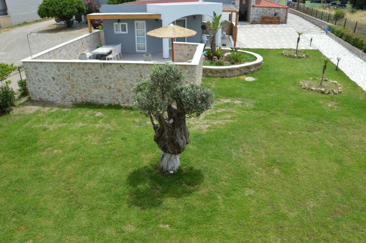 Kostas Studios Apartment