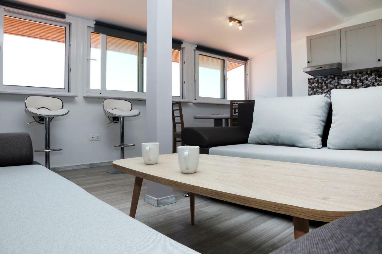 Apartment Ermioni *