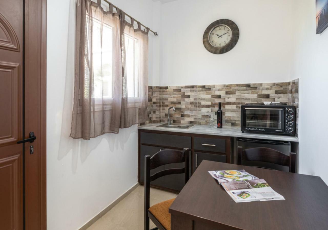 Antonis Deluxe Apartment *
