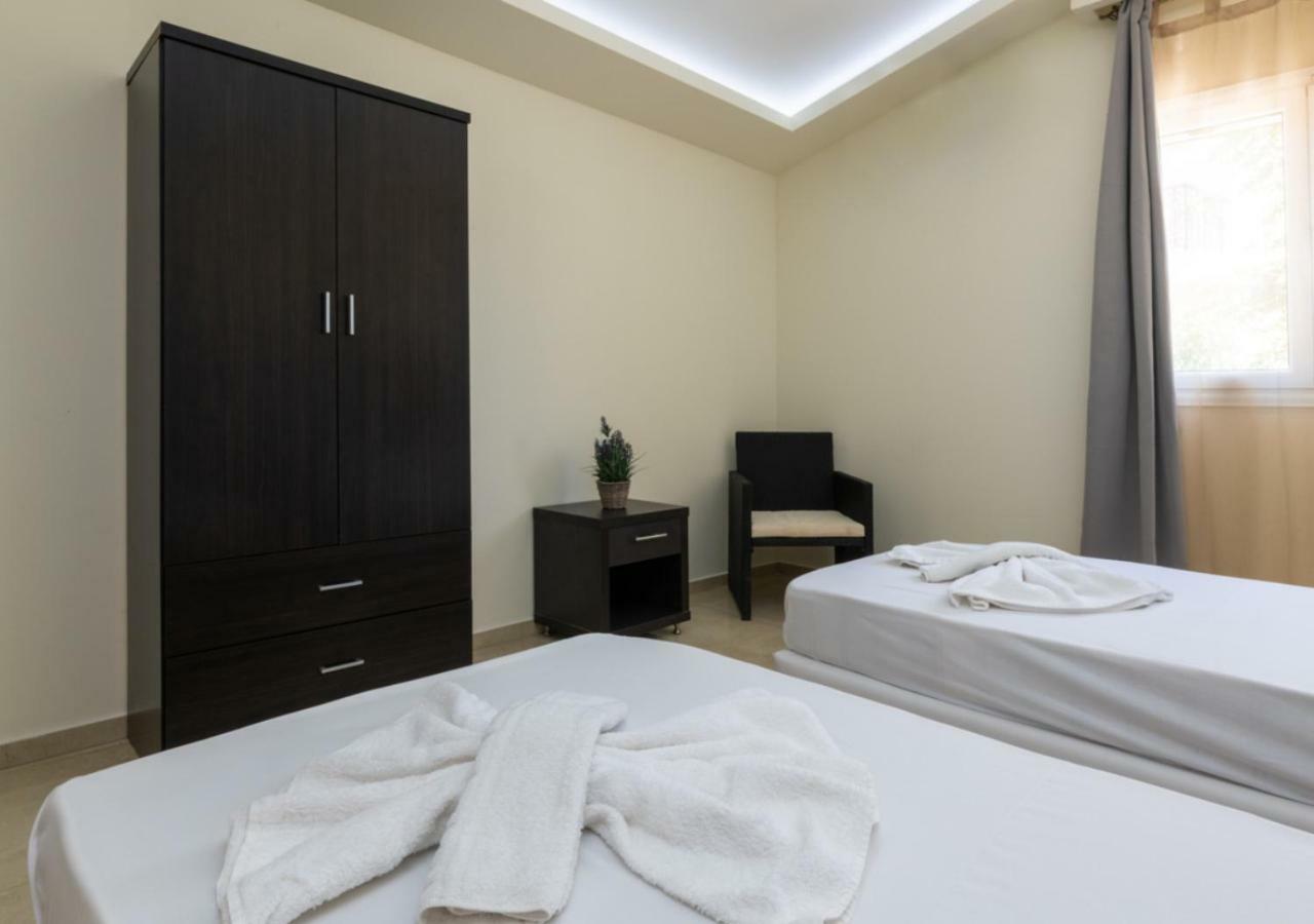 Antonis Deluxe Apartment Amoudi