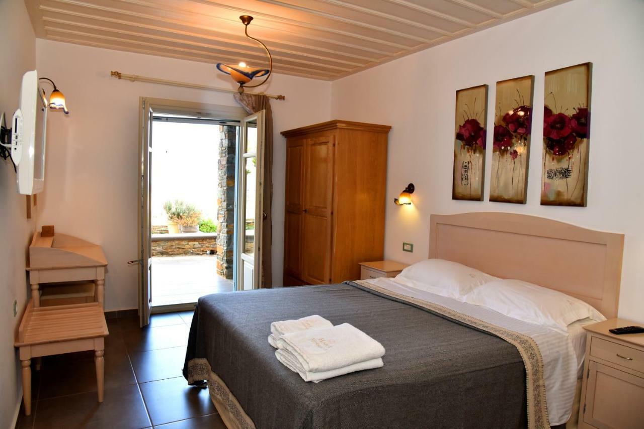 Hotel Messaria 3*
