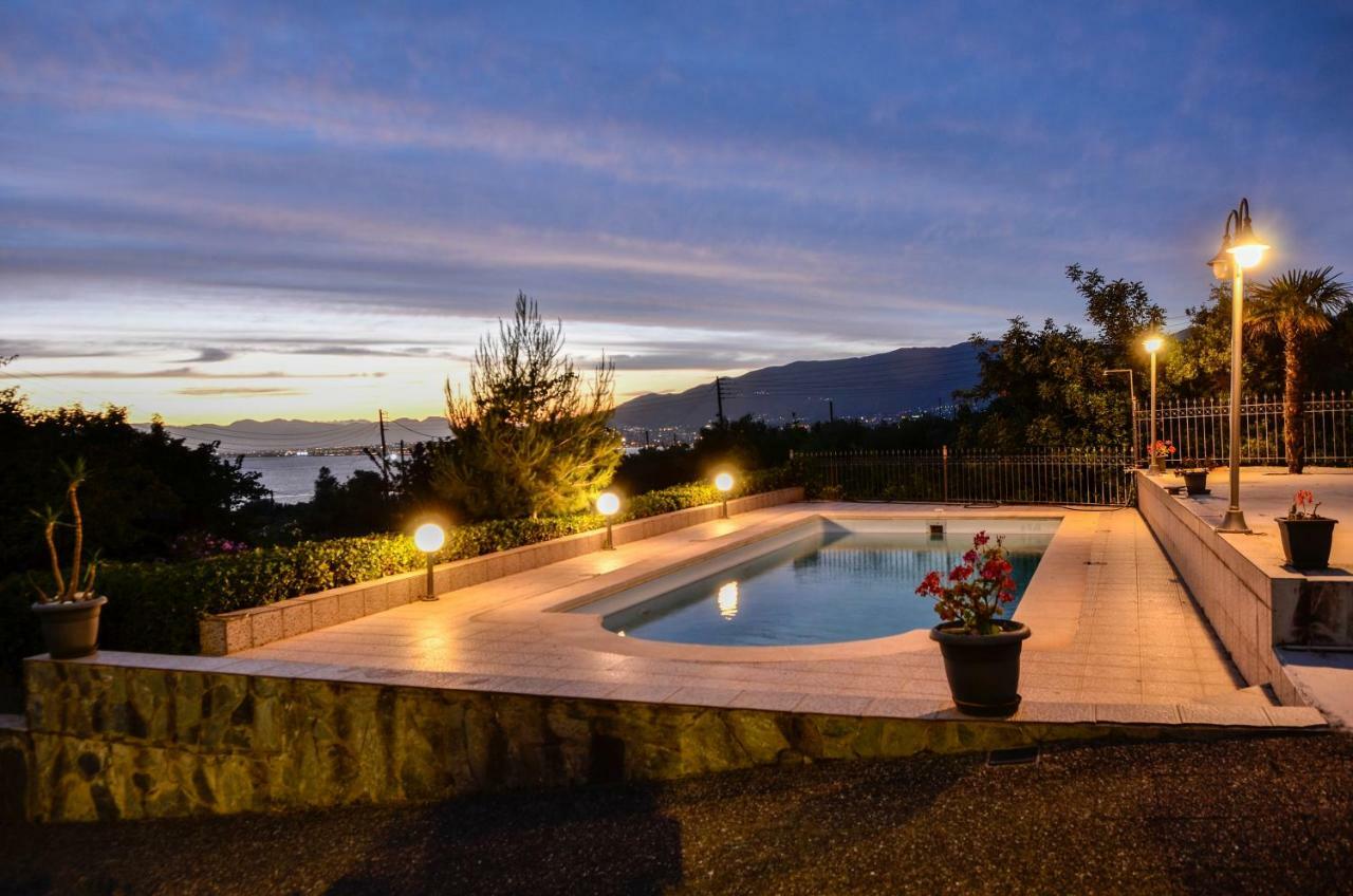 Villa Dolphin