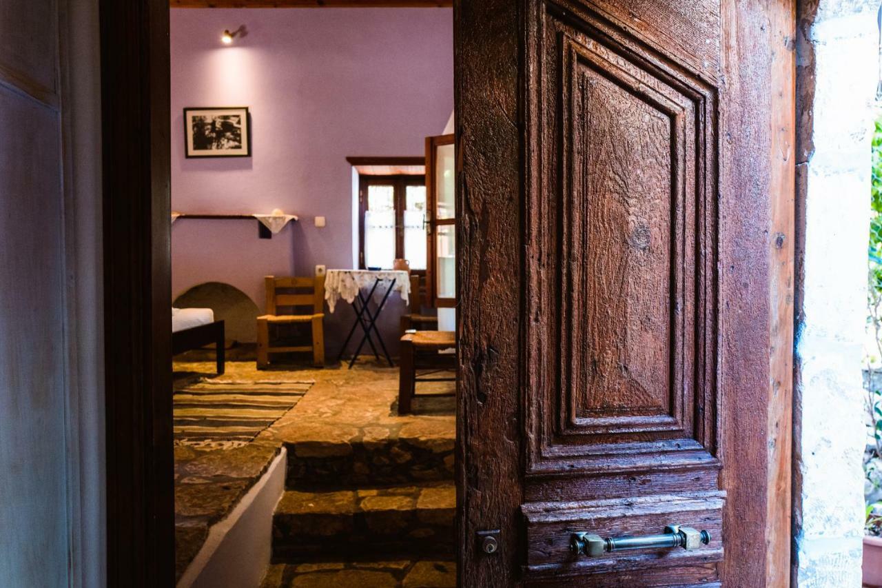 Guest house Karnayo